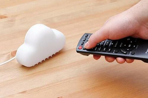 ハブと組み合わせれば外出先からの操作も可能に！ イメージ3