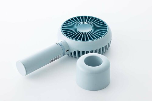 分離型のスタンドなど付属品が充実