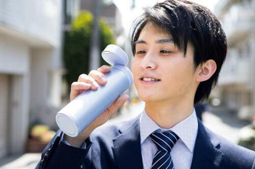 どこでも美味しく飲める 保温保冷水筒が知りたい! イメージ3