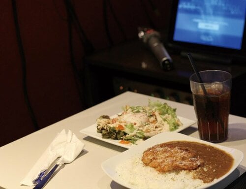 【メシウマノマド1】意外な盲点 「カラ鉄」はWi-Fiが強固 イメージ