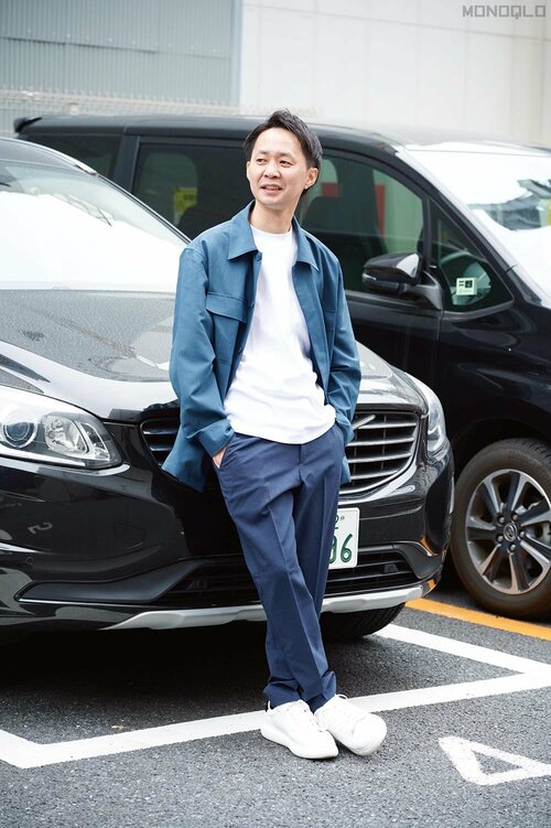 コーディネート1：ドライブでお出かけ 白スニーカーおすすめ イメージ