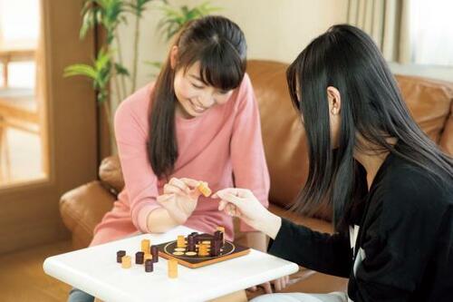 相手に渡す駒が勝敗の鍵を握る ボードゲームおすすめ イメージ4