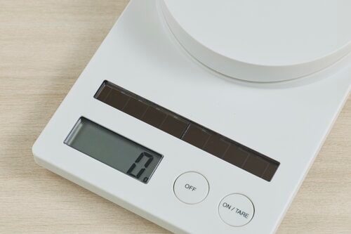 数字の表示が小さい キッチンスケールおすすめ イメージ