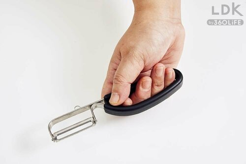 握りやすくて切りやすい 縦型ピーラーおすすめ イメージ