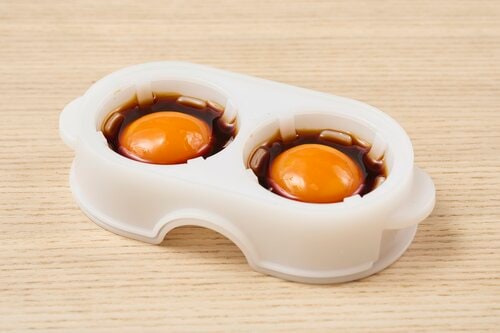 漬け卵黄が作れる「卵黄トレー」が付属! 究極のおにぎりレビューおすすめ イメージ