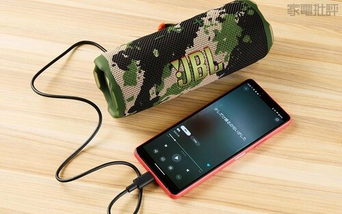 大音量でも歪みがなく気持ちいい音。お出かけのお供にうってつけの一台! Bluetoothスピーカーの実機検証(hands-on review)の写真おすすめ イメージ5