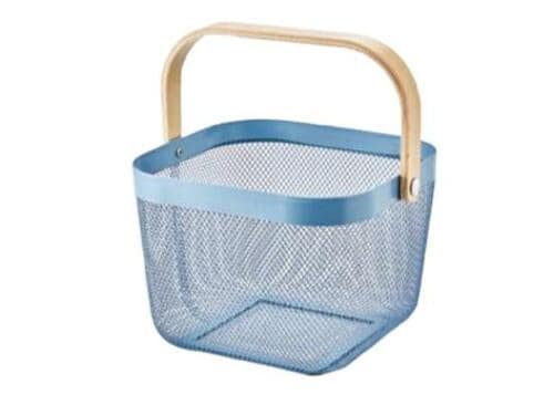 砂汚れのお手入れもラク！ IKEAのメッシュバスケット イメージ