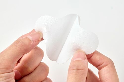 <!--td {border: 1px solid #cccccc;}br {mso-data-placement:same-cell;}--> 使用感 目元パックおすすめ イメージ