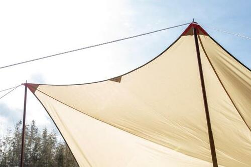 ポイント:ポールは別途用意が必要です! イメージ