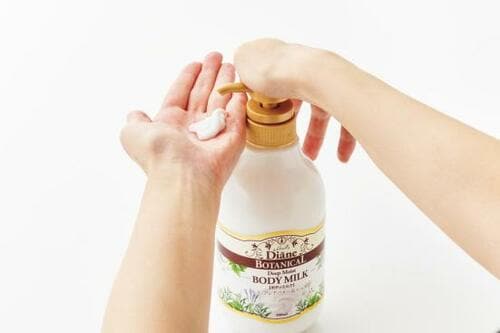 ムダ毛処理の後はすぐ保湿ケアを!保湿力の高さはダイアンが断トツ