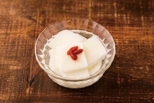 杏仁豆腐はぷるぷる食感が楽しめるカルディに軍配！ イメージ2