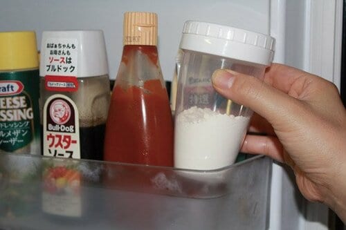 必要な分だけサッとふりかけ 小麦粉ストッカー イメージ3