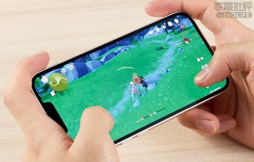 カクつきもほぼなく快適にプレイ ミドルレンジスマホおすすめ イメージ