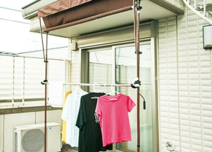 雨の日でも洗濯物が干せる！ 開閉日除けが超便利！