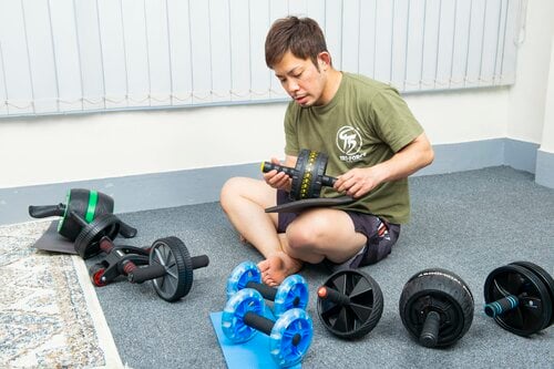腹筋ローラーのギモンにお答えします イメージ