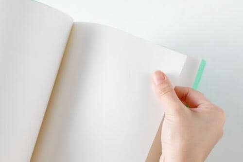 斜めカットで飛び出て目立つノート「pick-a-book」 イメージ4