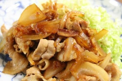 イマイチ味が決まらない時……万能調味料に頼ってみては？ イメージ