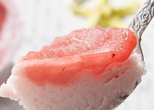 【1位】“かき氷専門店”級の感動 濃厚ソースと練乳氷の合わせ技 イメージ