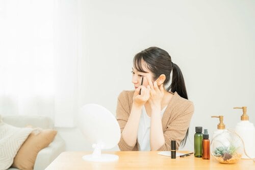 黒ライナー&マスカラで抜け感ナシ顔になってない? イメージ