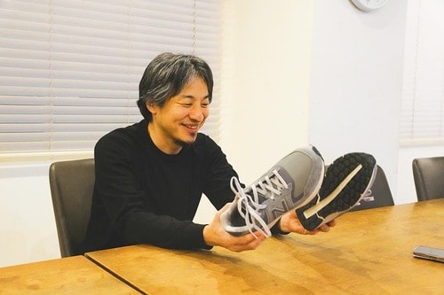 履いてみた率直な感想は、「普通のスニーカー」 スニーカーおすすめ イメージ