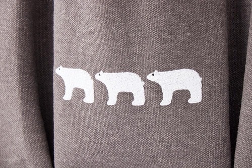 シロクマが刺繍で!