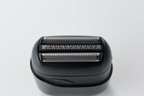 【シェービング】3枚刃だが剃り味に疑問符 小型シェーバーおすすめ イメージ