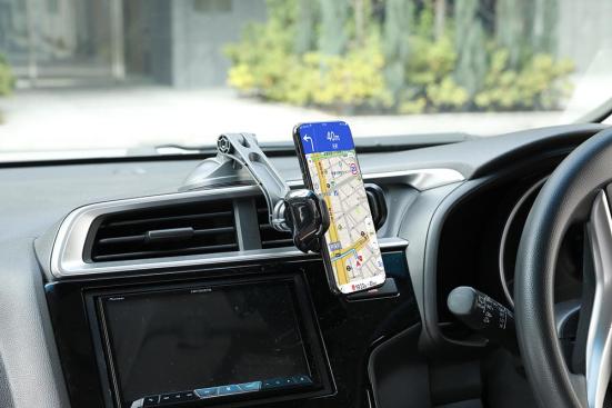 車用スマホホルダーのおすすめ4選 安くて良いモノ大賞 21 360life サンロクマル