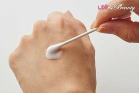 冬のメイク直しは乳液が頼れる！ うる肌よみがえるリセット方法は？ LDKが紹介