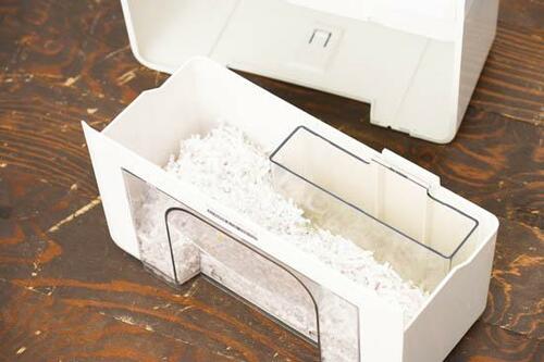 「極小裁断」でCD・DVDも対応ナカバヤシ2WAYシュレッダ イメージ4