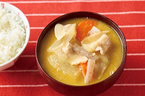 豚汁などガッツリ肉系の具を楽しんで 市販味噌おすすめ イメージ