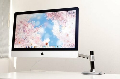 アップル:iMac VESAマウントアダプタ搭載モデル:モニター