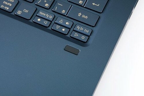 フォトジェニックなディスプレイで軽さと性能を両立したモバイルPC イメージ2