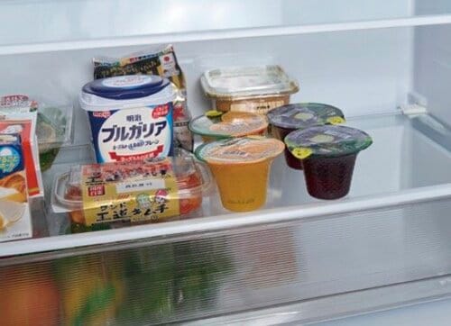 ＜ここがイイ＞奥行が短いから食品が迷子になりにくい！ 奥に置いた食品も視界に入る ニトリ家電おすすめ イメージ