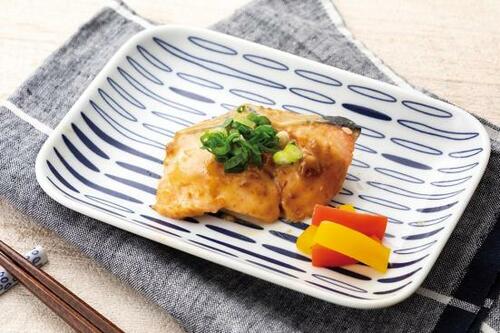 ゴロッとしたお肉が食べごたえあり！ 「久世福の黒豚味噌」 イメージ2