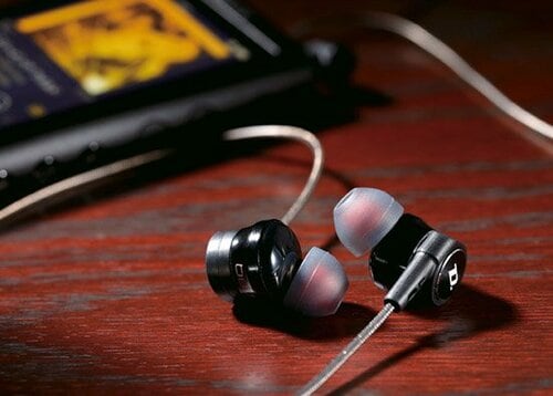 その「ハイレゾ対応」ホンモノ？ プロが認めた1本がコレです イメージ