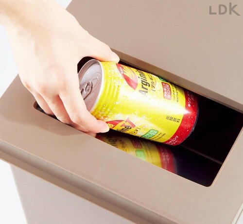 小さなゴミ専用の便利な小型フタ付き イメージ2