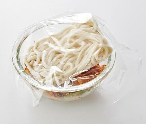 ガッツリ食べたい日の「レンチンうどん」