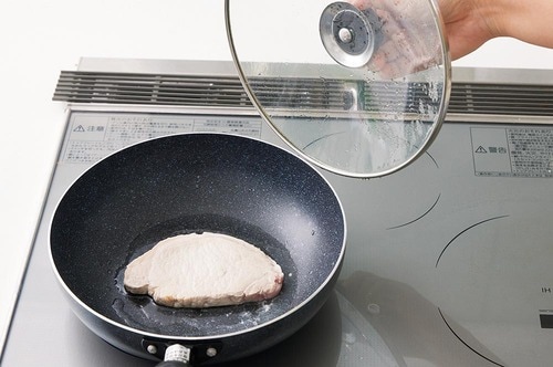 冷凍肉の解凍方法の正解は? 豚ロースで比較しました イメージ