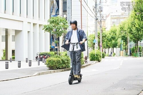 加速とコーナリングの安定性が抜群 電動キックボードおすすめ イメージ