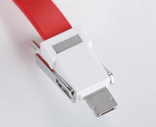 1本で大概の機器と接続可能「USBマルチケーブル」 イメージ3