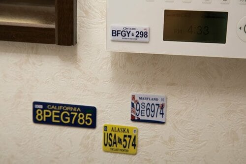 シールでデコるだけでブルックリン感アップ！ イメージ