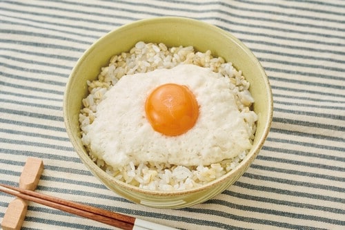 とろろと卵黄で麦とろご飯にしても! イメージ