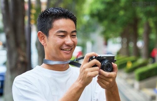 【ポイント2】見やすいEVF 高級コンパクト機おすすめ イメージ