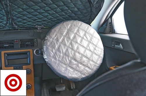 収納袋はハンドルカバーを兼用 車の暑さ対策アイテムおすすめ イメージ