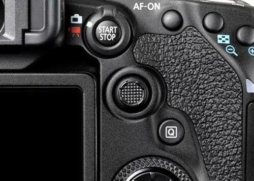 キヤノンの最高画質の新製品「EOS 90D」