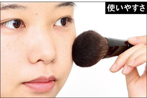 肌あたり パウダーブラシおすすめ イメージ