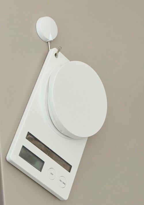 計量皿をひっくり返すとパスタが計れる キッチンスケールおすすめ イメージ2