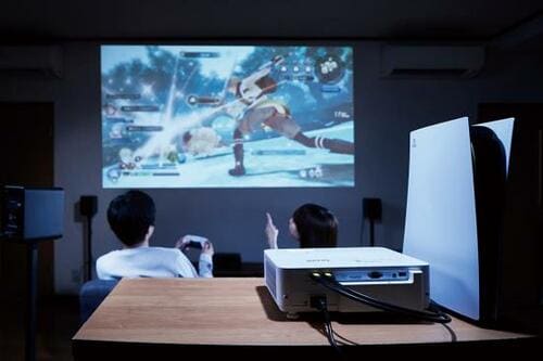 プロジェクターで動画視聴