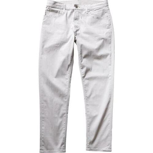 細身だけど窮屈さゼロ! 「スキニーフィットカラージーンズ」 イメージ