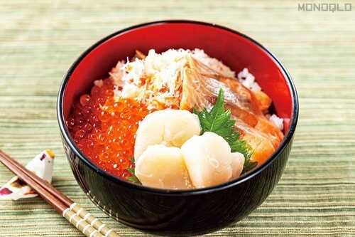 魚介のイキが良すぎる! プリップリな具材に感動 マルナカイチ「杉山水産 根室海鮮丼」おすすめ イメージ